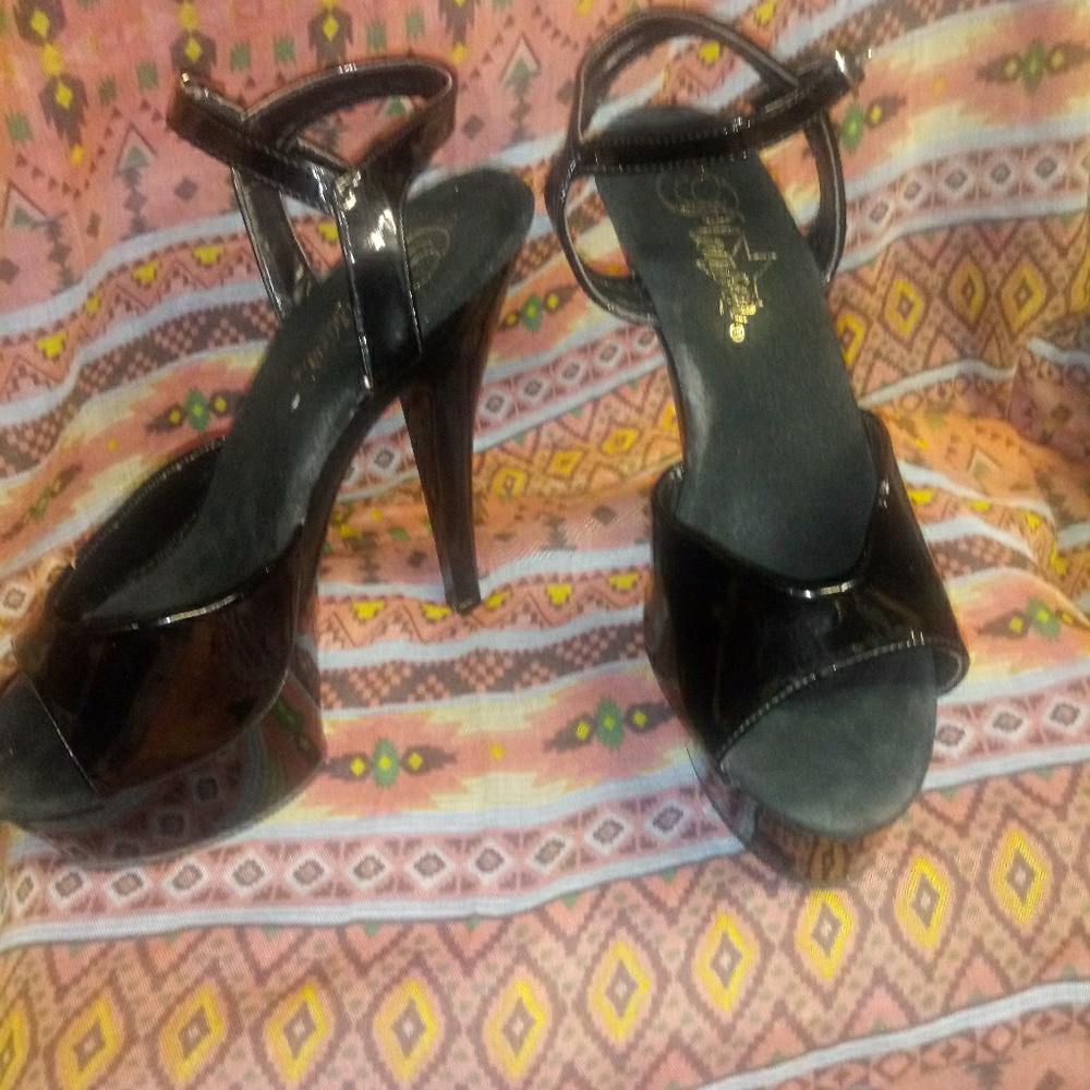 Pleaser stilettos